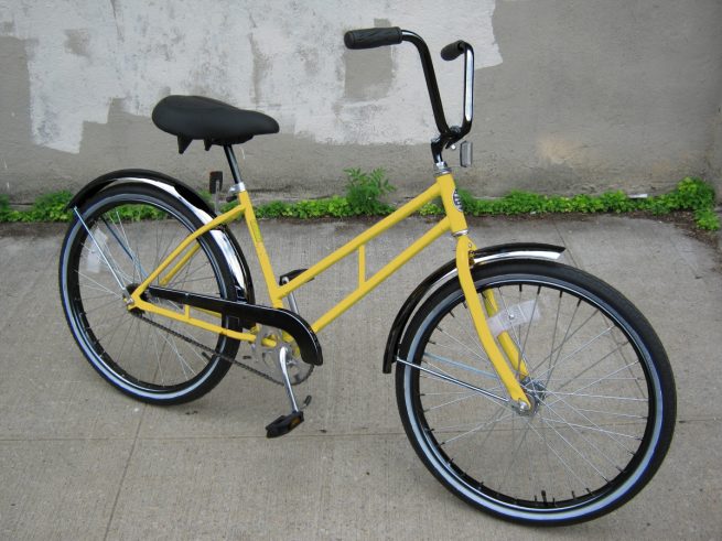 Supersized Newsgirl with High Rise Handlebars yellow